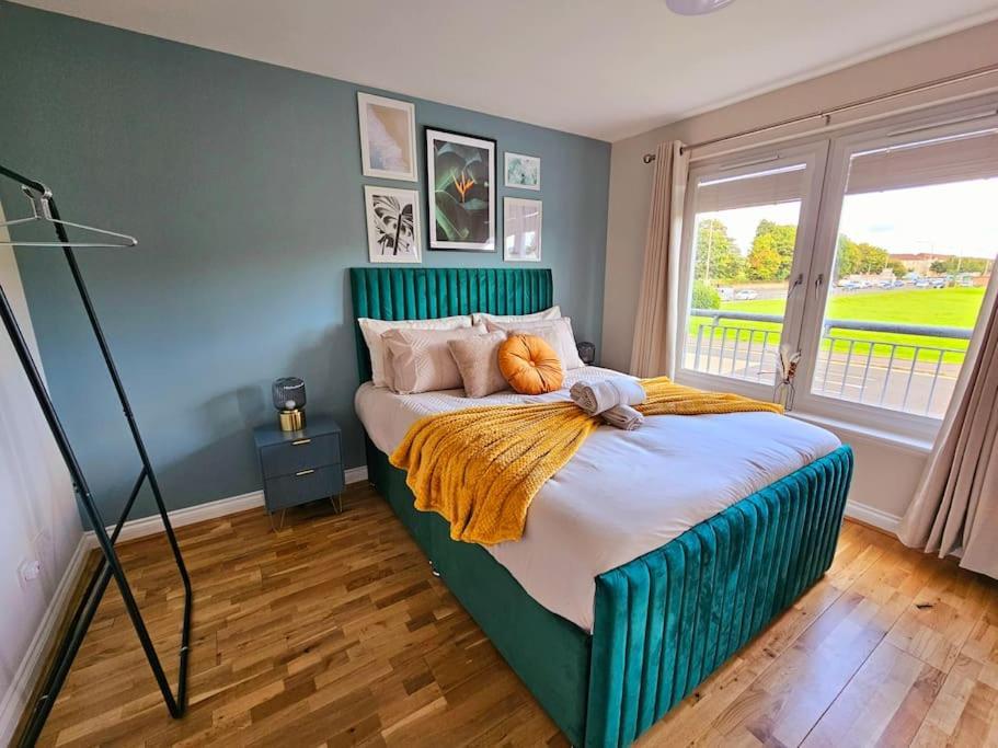 Modern 5 Bedroom Townhouse With Free Parking Γλασκώβη Εξωτερικό φωτογραφία