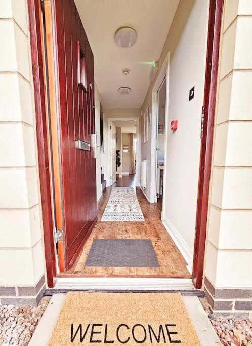 Modern 5 Bedroom Townhouse With Free Parking Γλασκώβη Εξωτερικό φωτογραφία
